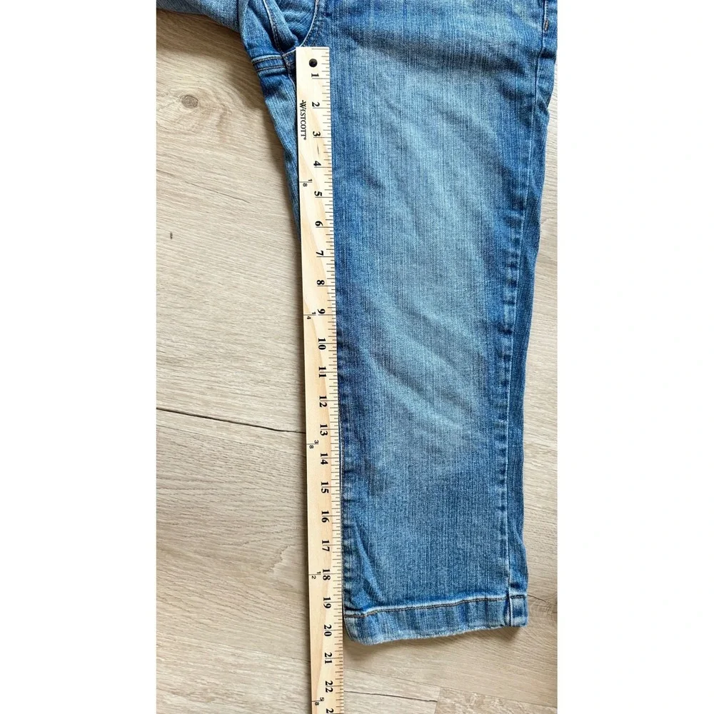 Y2K Low Rise Capri Denim Jeans Women Junior 7  Washed Embroidered Wing Pocket